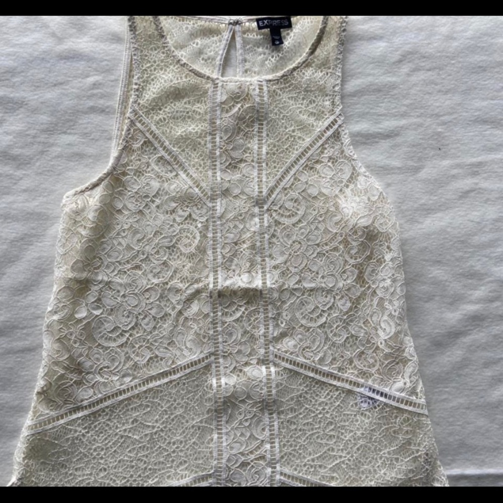 Express cream/white lace tank top size extra small